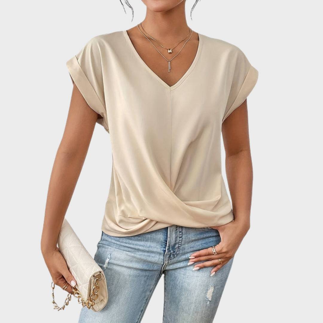 Soraia - T-shirt Casual com Decote Coração