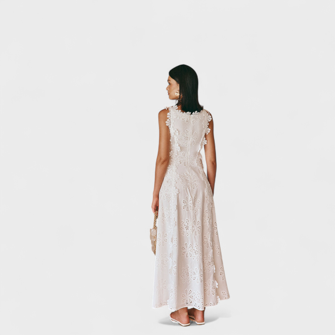 Isabela - Vestido com Bordado Floral