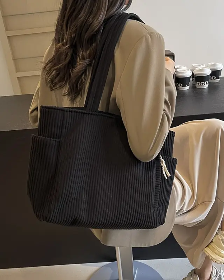 Matilde - Sacola com detalhes de cordão