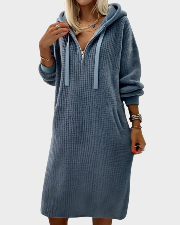 Filipa - Vestido Conforto com Capuz